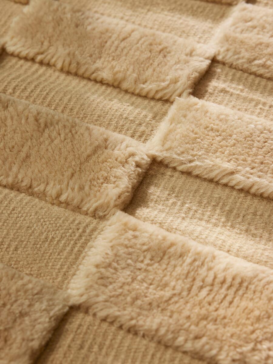 Acorn Rug 4