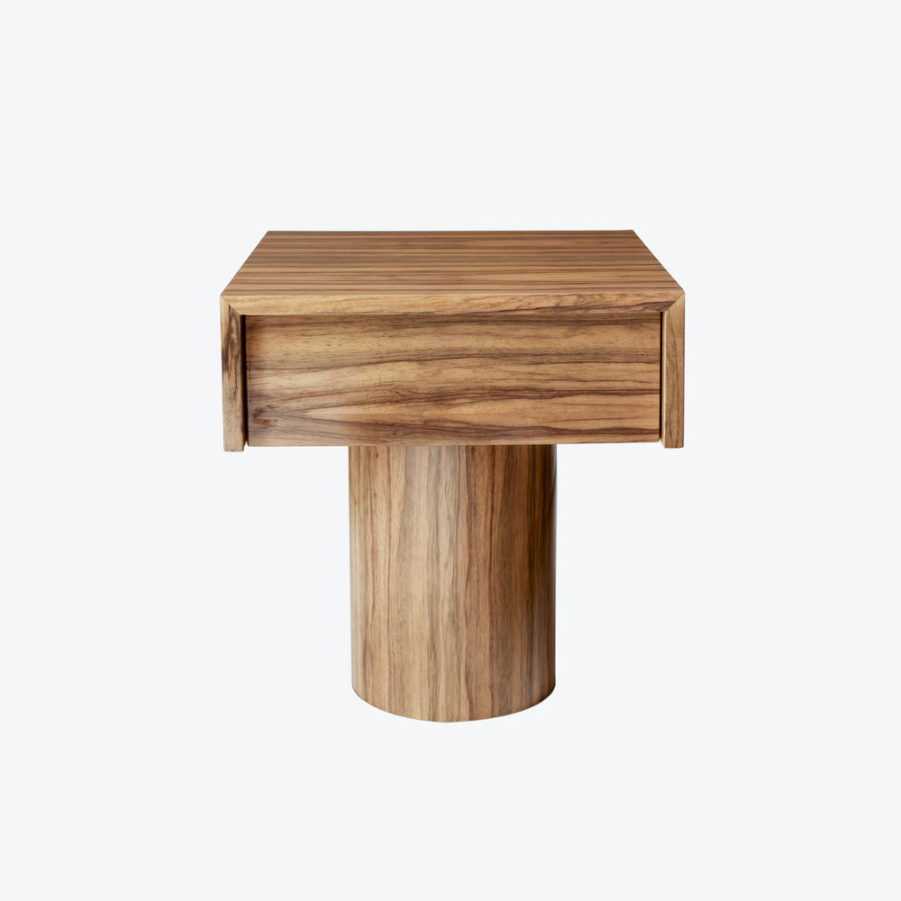 Disclosure Bedside Table Fraké