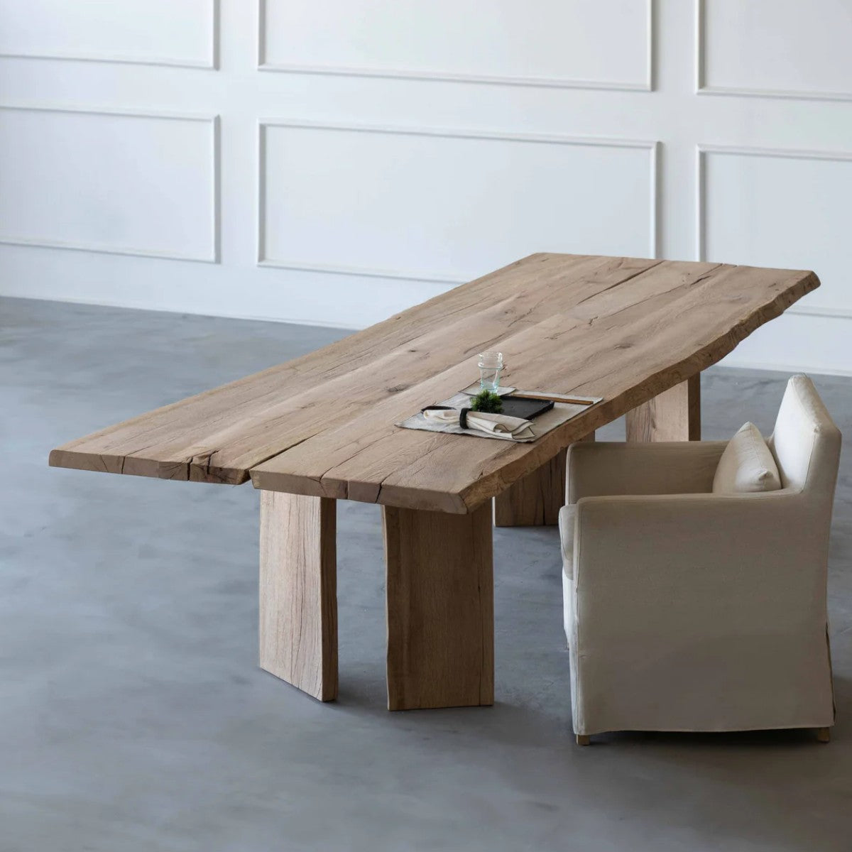 Aivar Oak Wood Dining Table