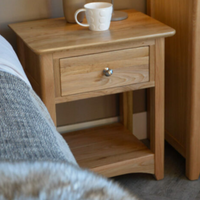 Benicia Oak Wood Drawer Bedside 2