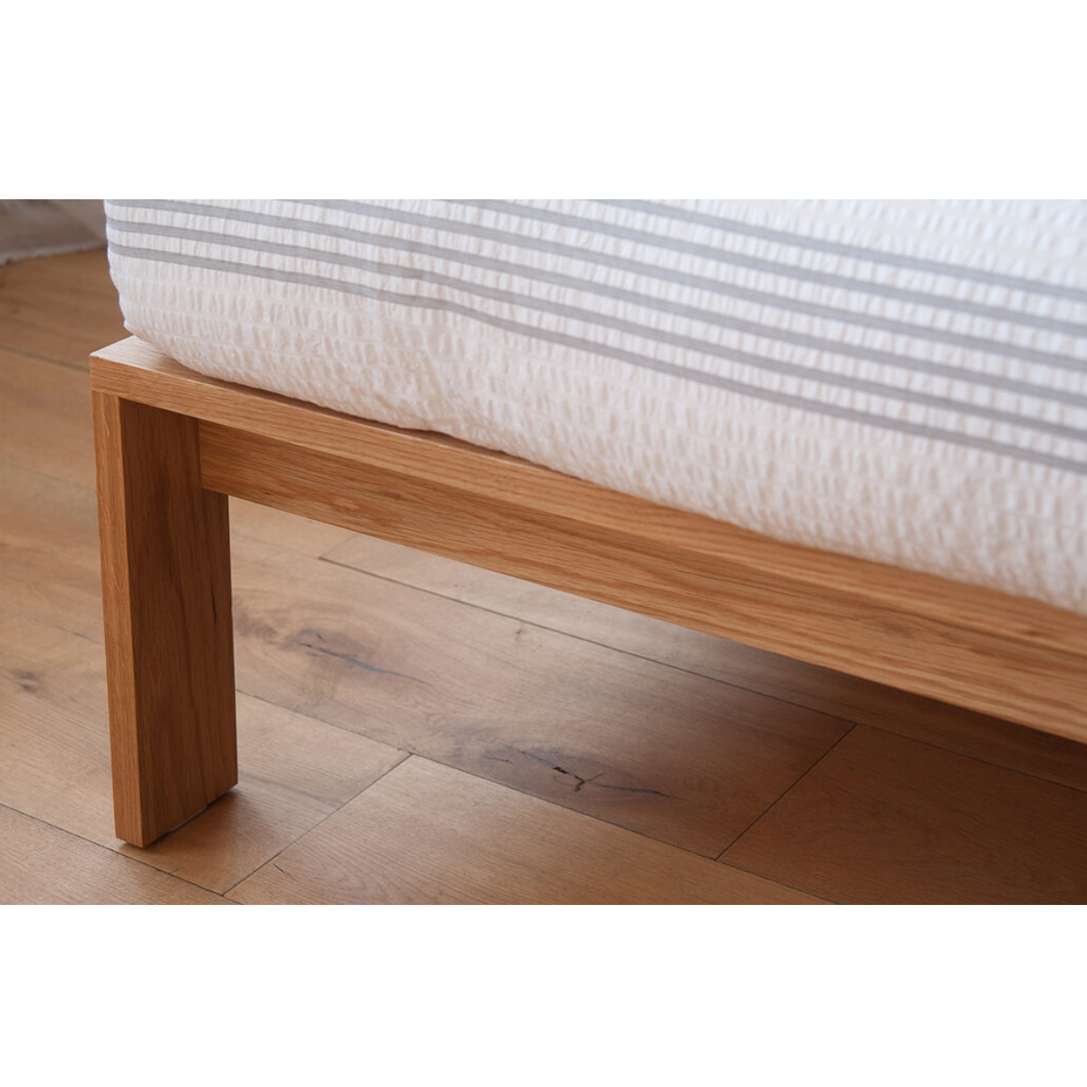 Brie Oak Wood Bed 8