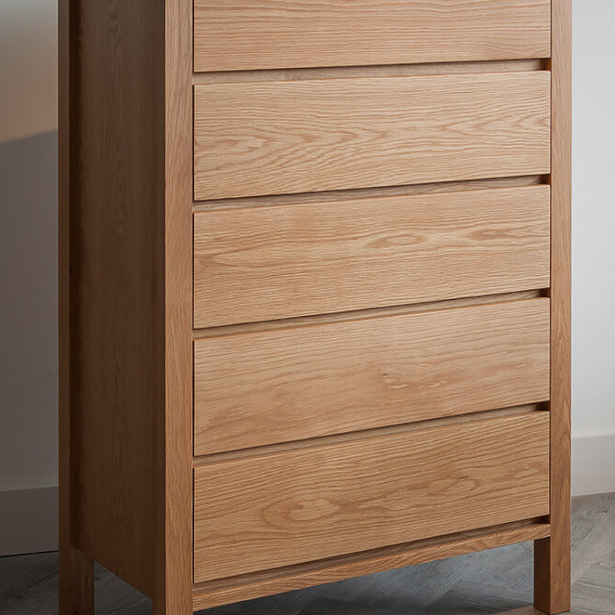 Caressa Oak Wood Chest of 5 Drawers 2